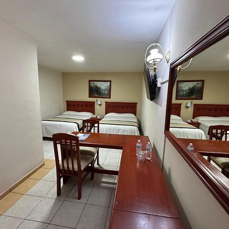 Hotel Nv Сапопан Экстерьер фото