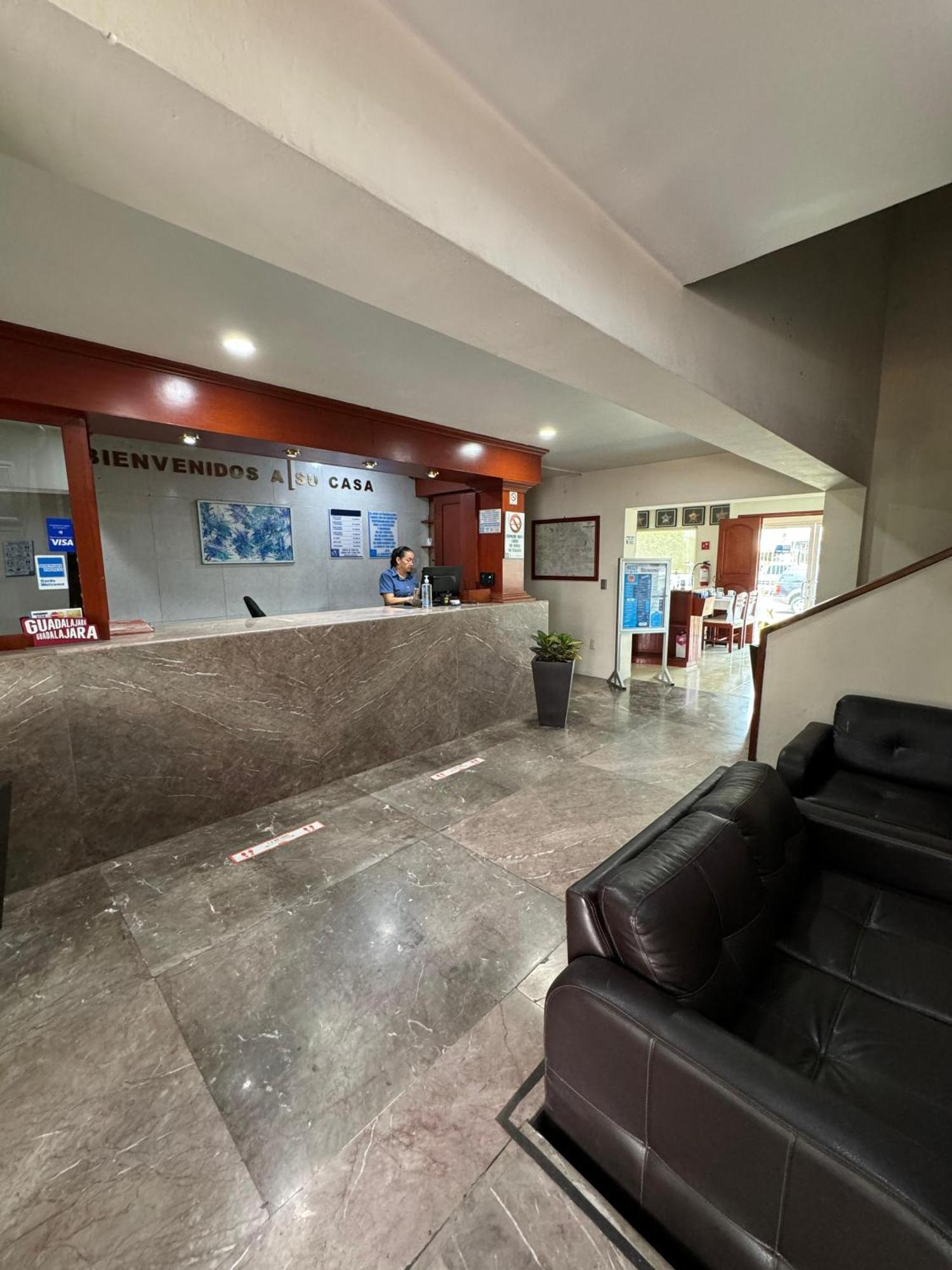 Hotel Nv Сапопан Экстерьер фото